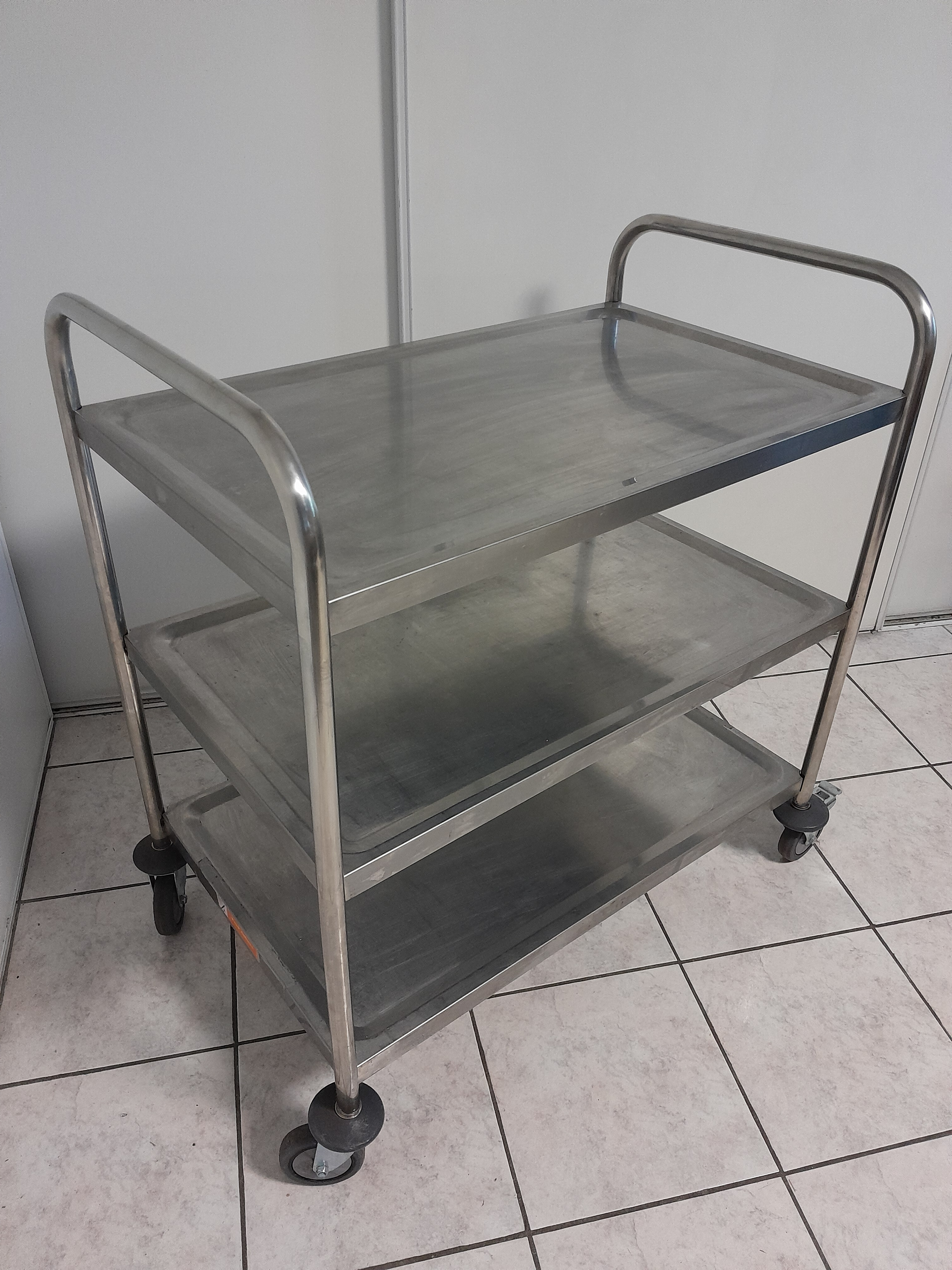 Chariot de service - image 3